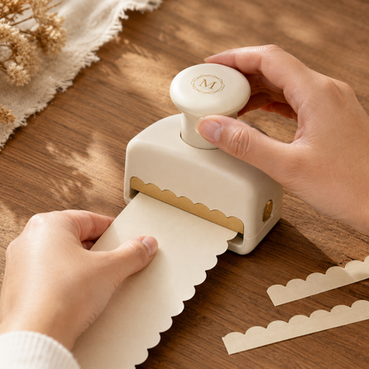 Mavriqio Decorative Edge Punch in use